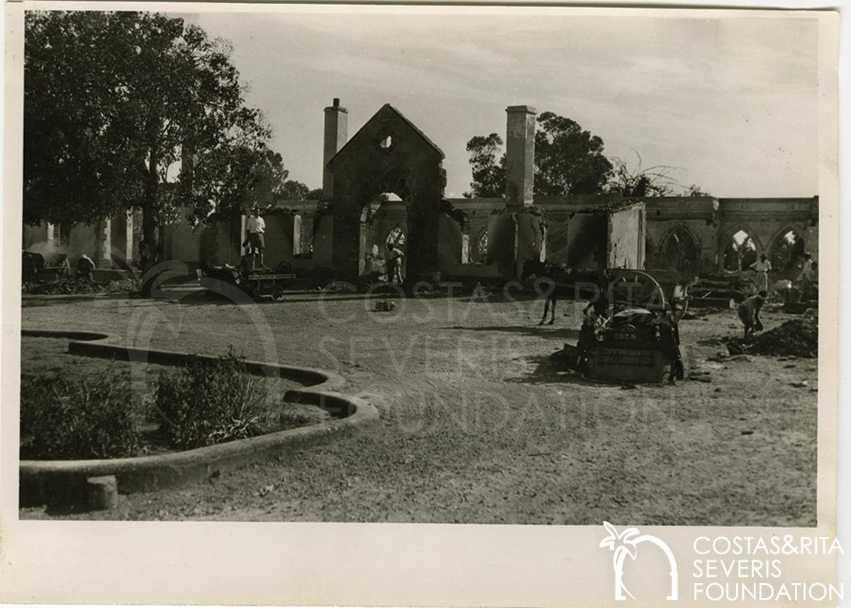 Burnt Government House -pht_HHH_100