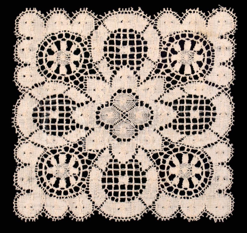 Lace doily-cst_01334