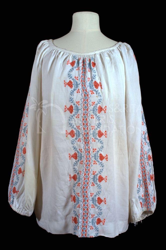 Embroidered blouse-cst_01365