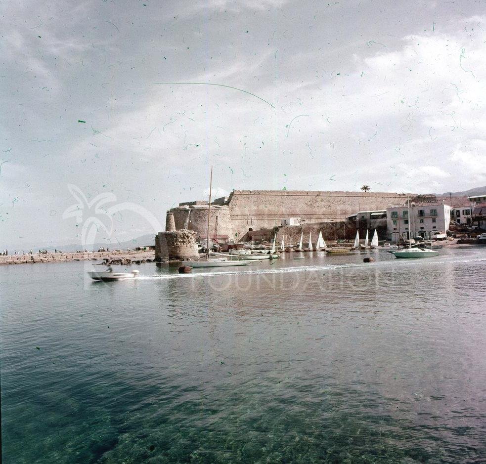 Kyrenia Harbour and Castle-pht_12918