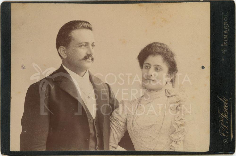 Studio portrait -pht_CP_0004