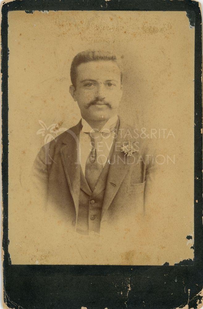 Studio portrait -pht_CP_0009