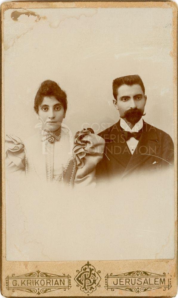 Studio portrait of a couple-pht_CP_0010