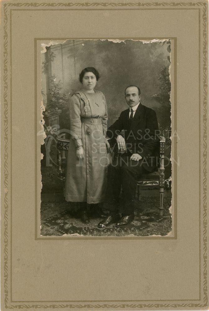 Studio portrait of a couple-pht_CP_0019