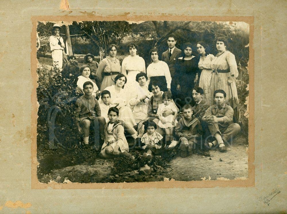 Family photograph -pht_CP_0037