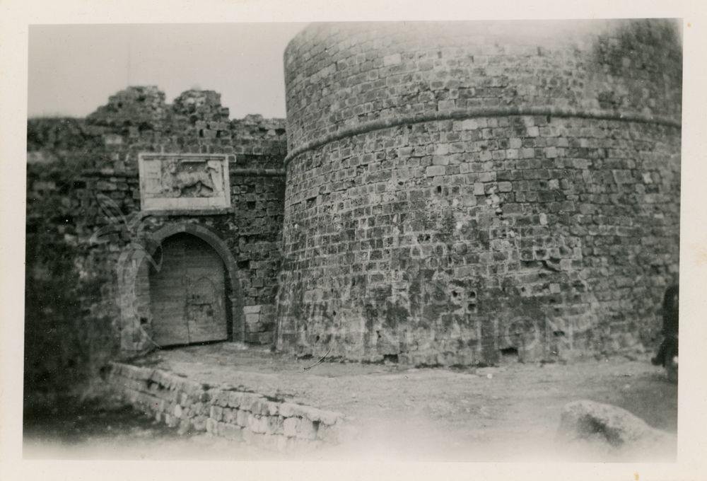 Othello's tower-pht_CP_0137