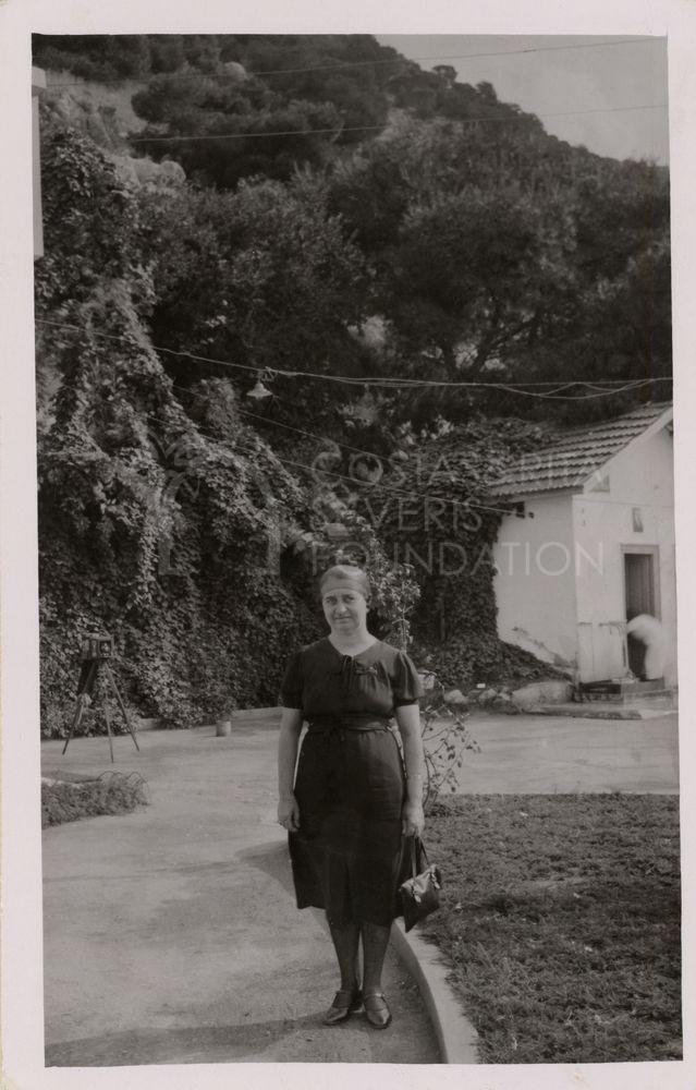 Picture of a woman-pht_CP_0178