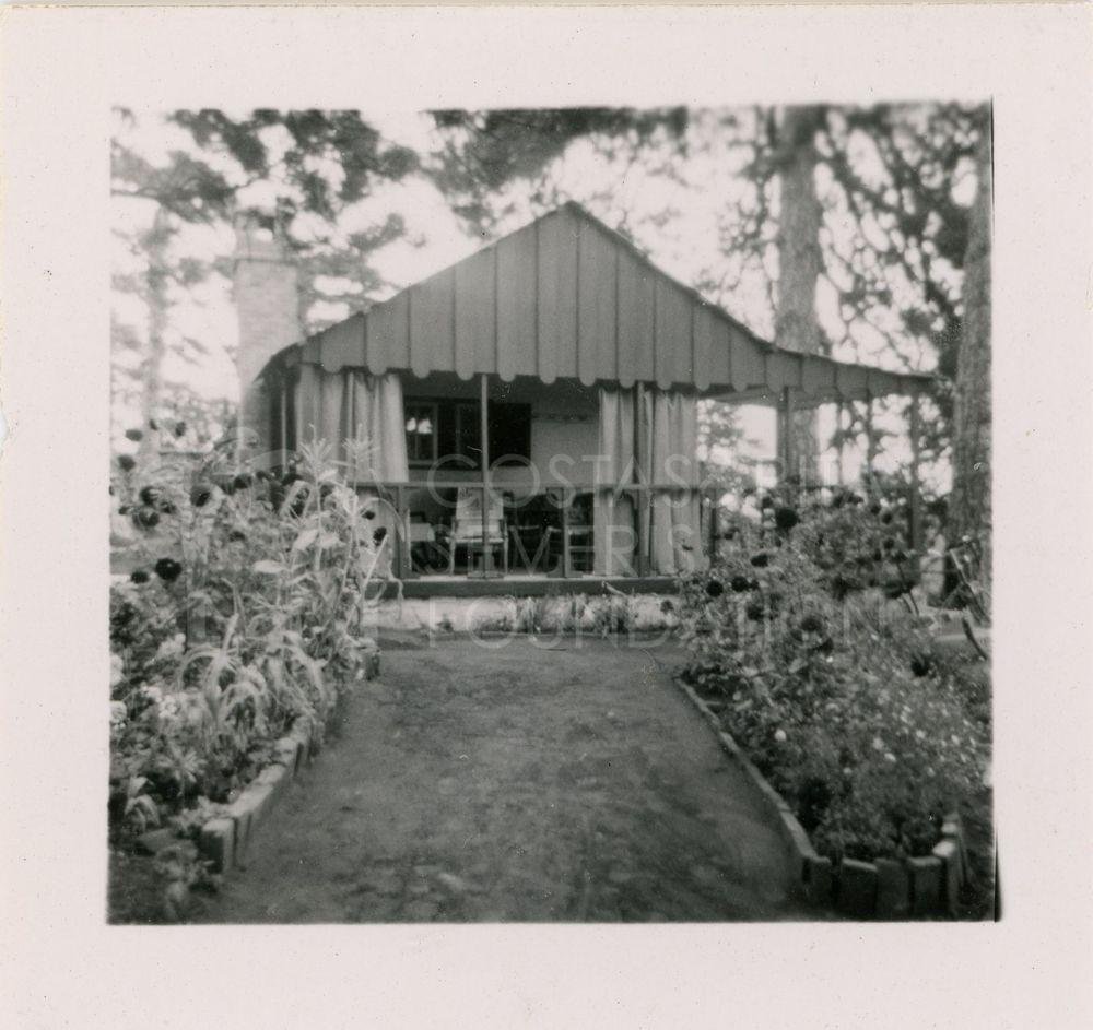 Cabin-pht_CP_0303