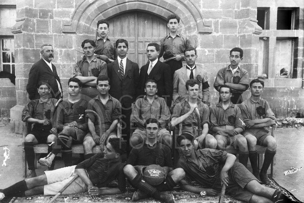 1920-21 Hockey team-pht_ES_0030