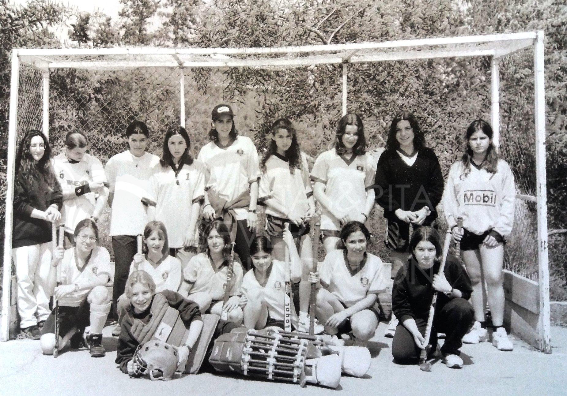 Girls’ hockey team-pht_ES_0159