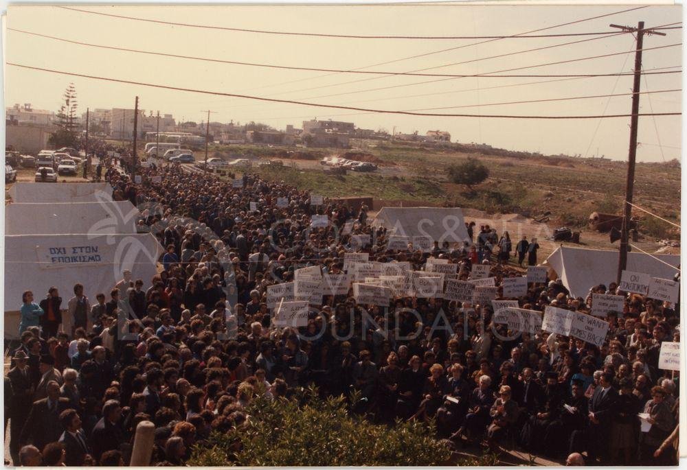 Demonstrators-pht_ETC_00022