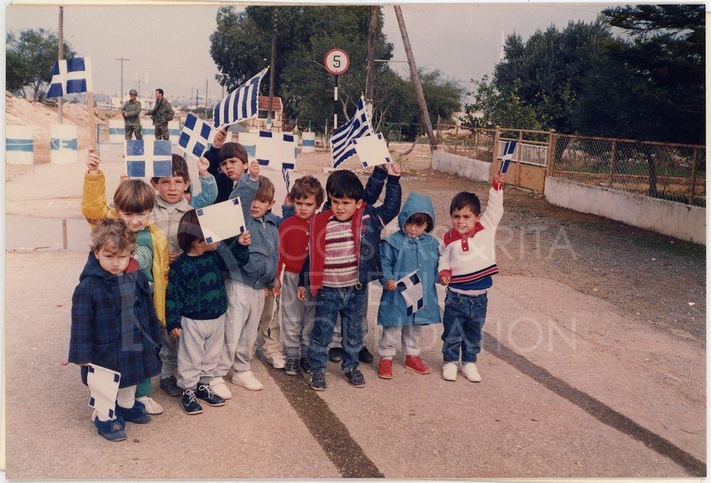 Waving flags-pht_ETC_00191