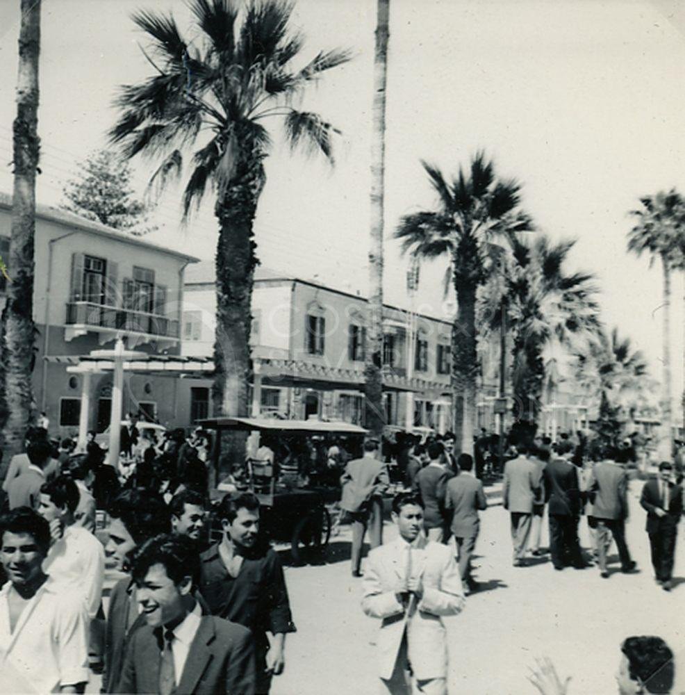 Busy street -pht_GH_0024
