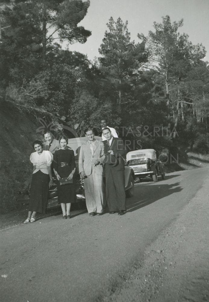 Group photograph outside a car-pht_GM_088