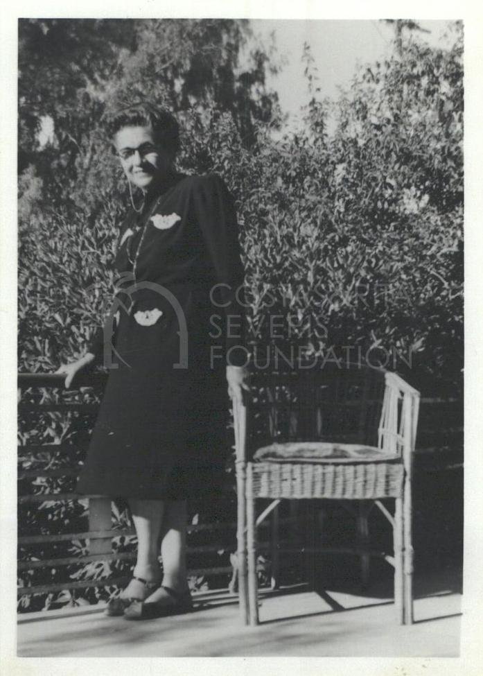 Woman on a patio -pht_LS_0085