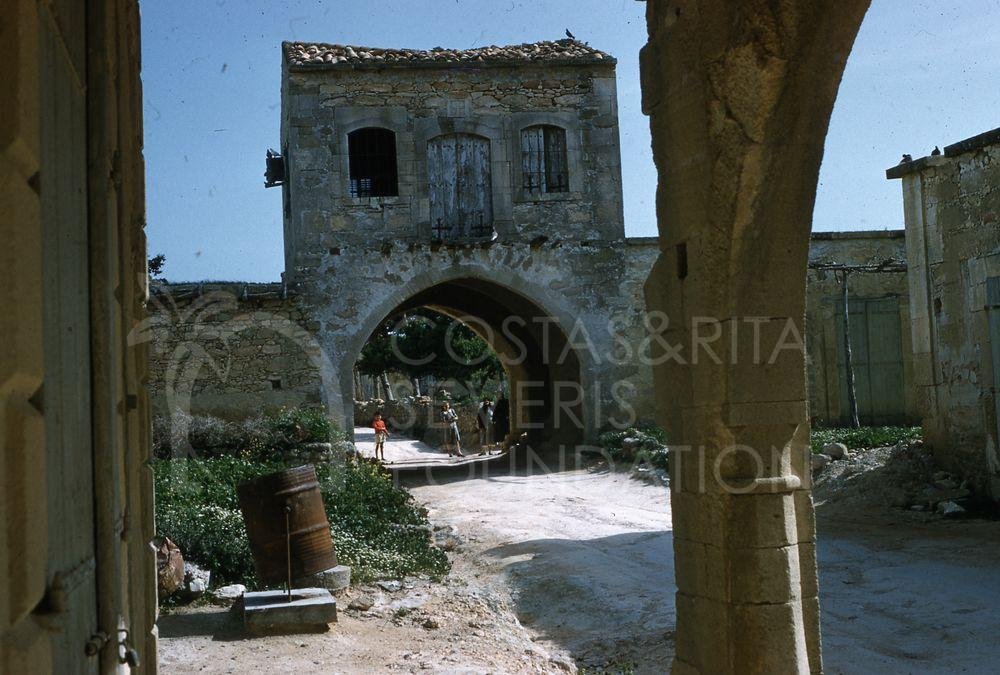 Village road-pht_TEB_0033