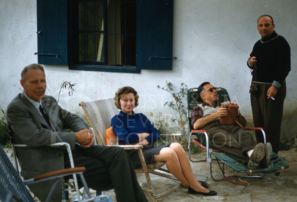 Theseus Tavernaris at a gathering-pht_TEB_0174