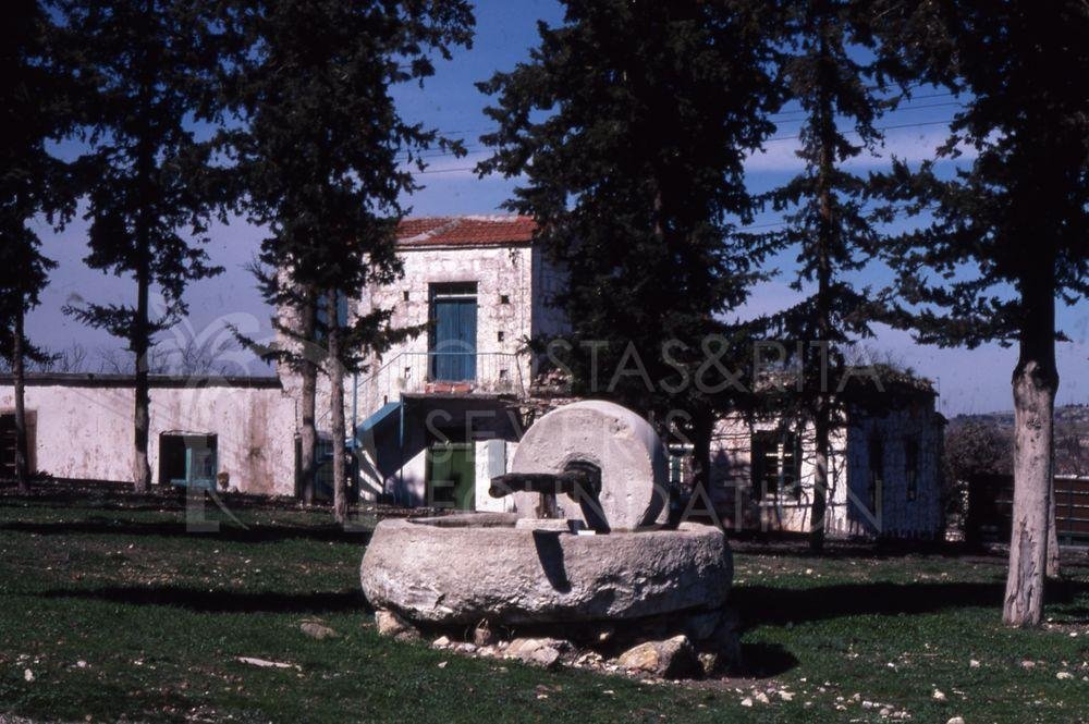 Stone mill in Pano Arodes-pht_TEB_0218