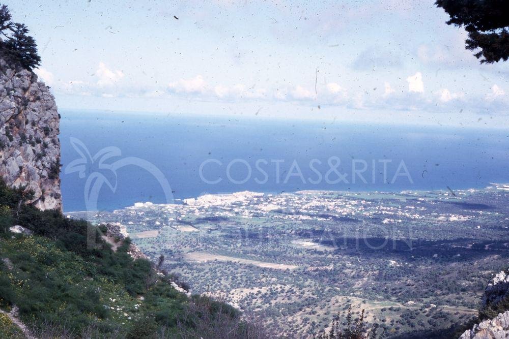 Kyrenia from St. Hilarion-pht_TEB_0325