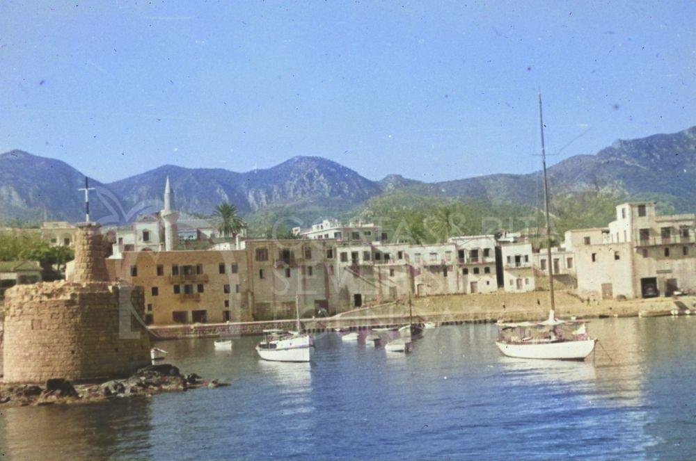 Kyrenia Harbour-pht_TEB_0395
