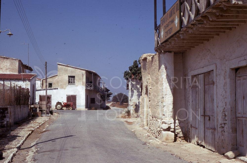 Street in Zygi-pht_TEB_0474